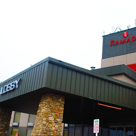 Ramada By Wyndham Edmonton Yellowhead Nw Εξωτερικό φωτογραφία