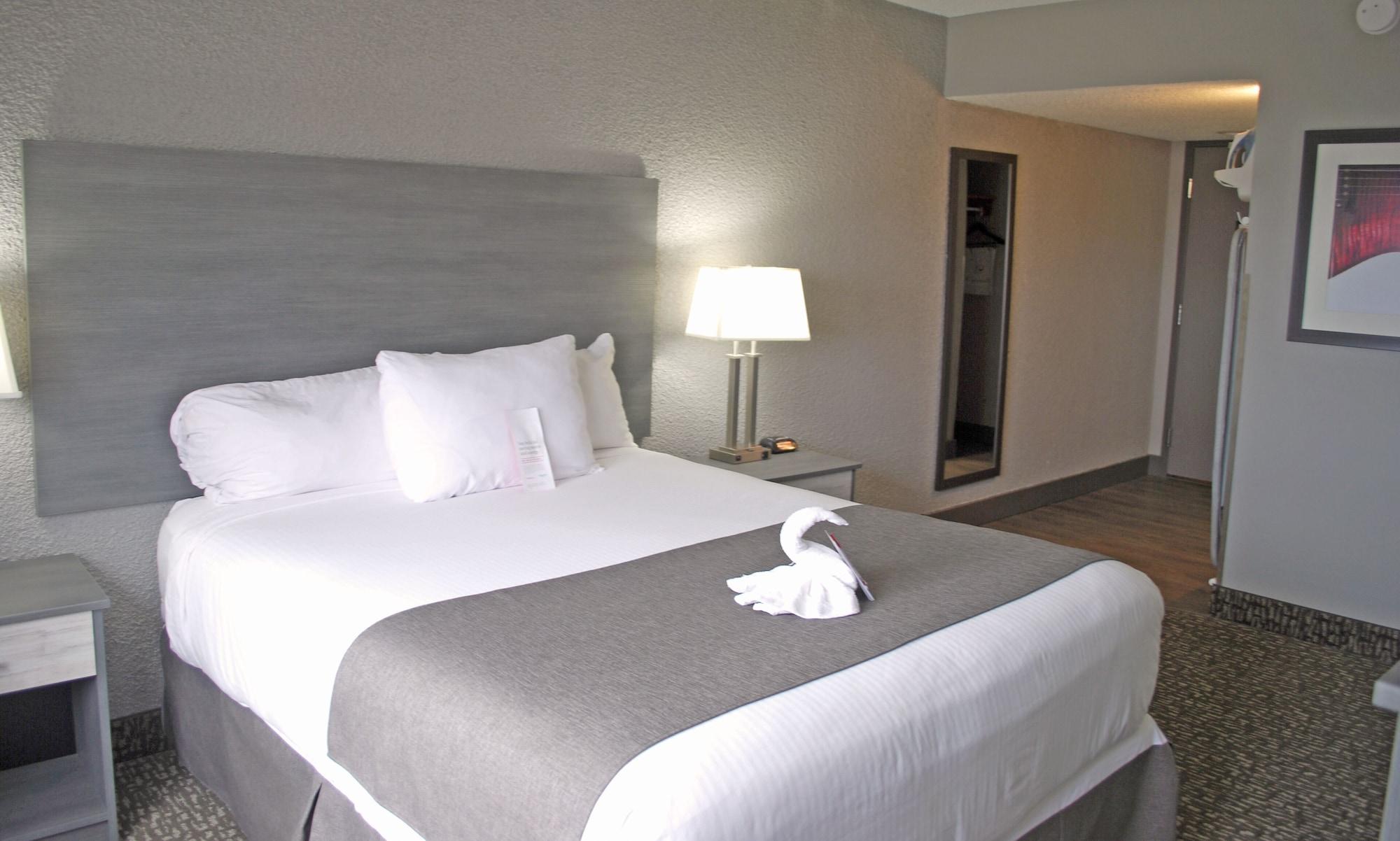 Ramada By Wyndham Edmonton Yellowhead Nw Εξωτερικό φωτογραφία