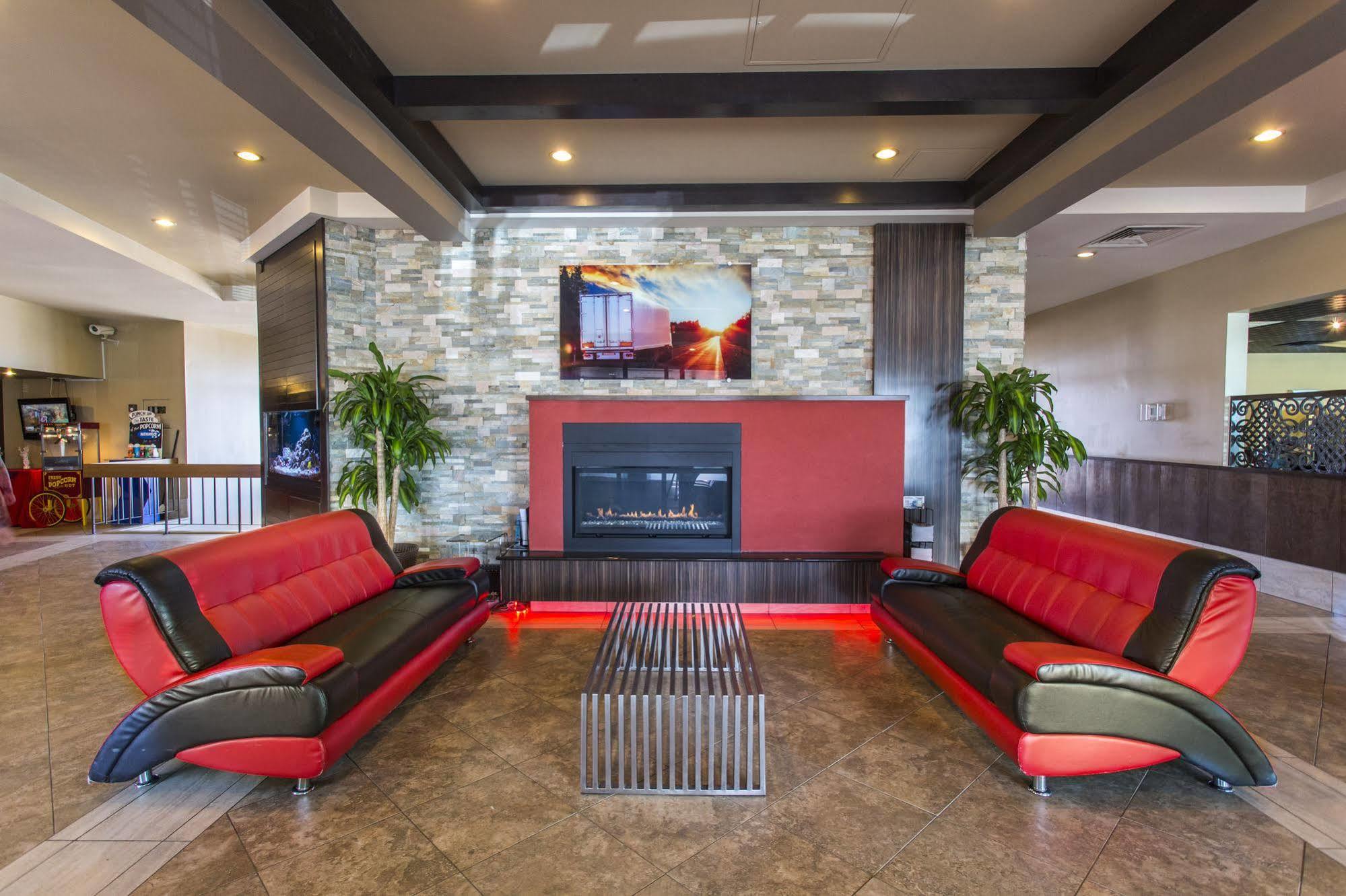 Ramada By Wyndham Edmonton Yellowhead Nw Εξωτερικό φωτογραφία